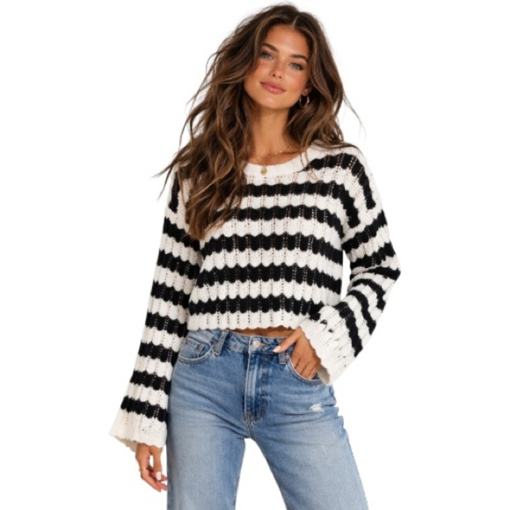 NWT Noisy may Black and White Striped Sweater